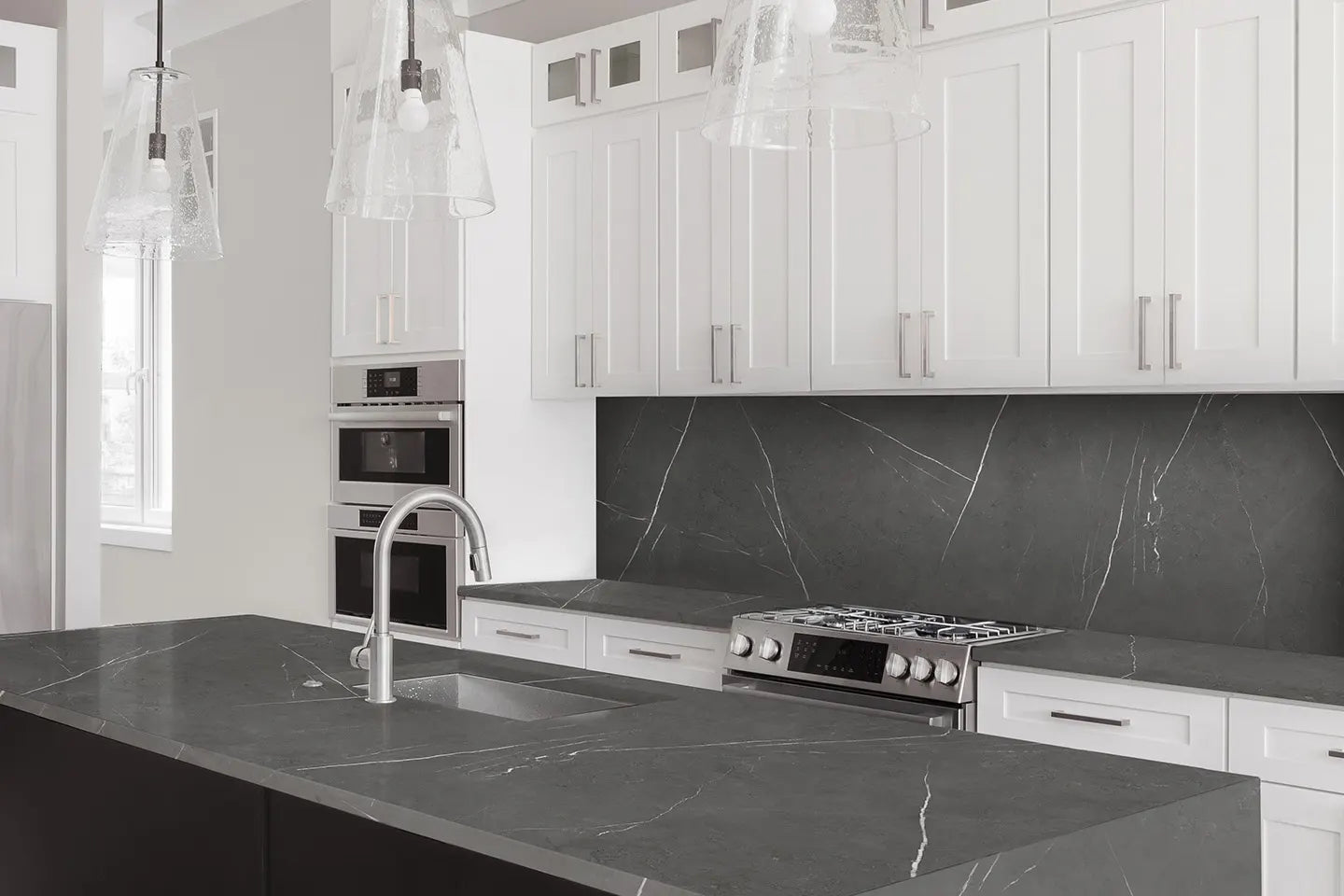 Dark Shade 10133 | Arteo